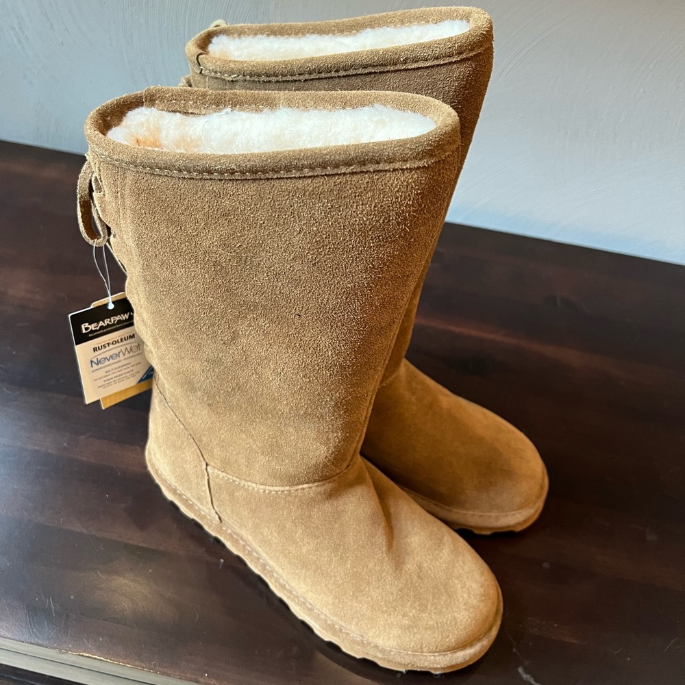 Bearpaw tan boots